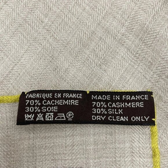 HERMES Carre Geant/Carres 140 Beige Yellow Cashmere Silk - Scarf - Picture 6 of 7